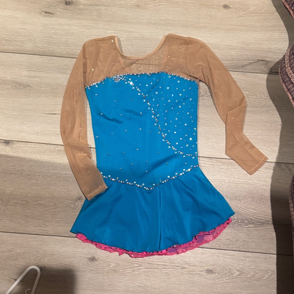 Icing Blue and ponk Figure skating Costume